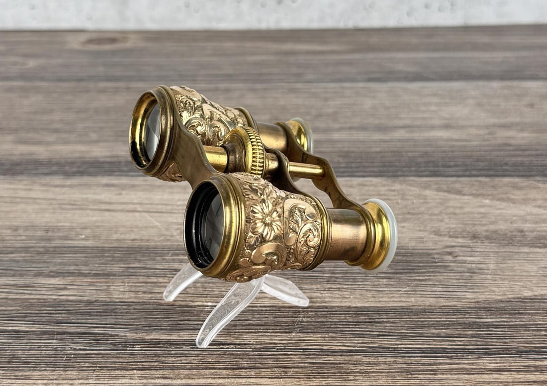 Antique French Gold Filled Opera Glasses: Nice old set.