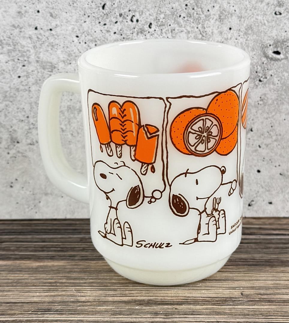 Fire King Snoopy Sweet Dreams Coffee Mug: Nice example.