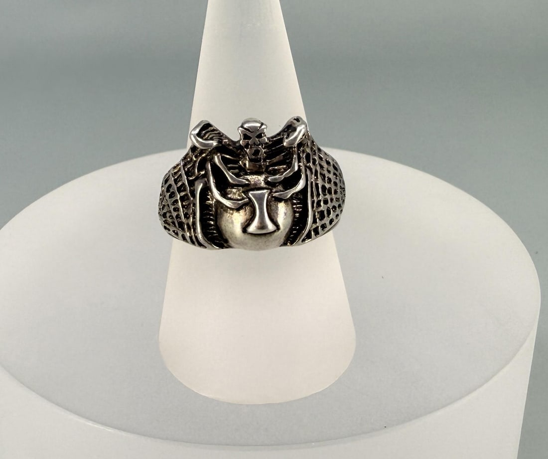 Vintage Black Widow Motorcycle Biker Ring: Size 12.