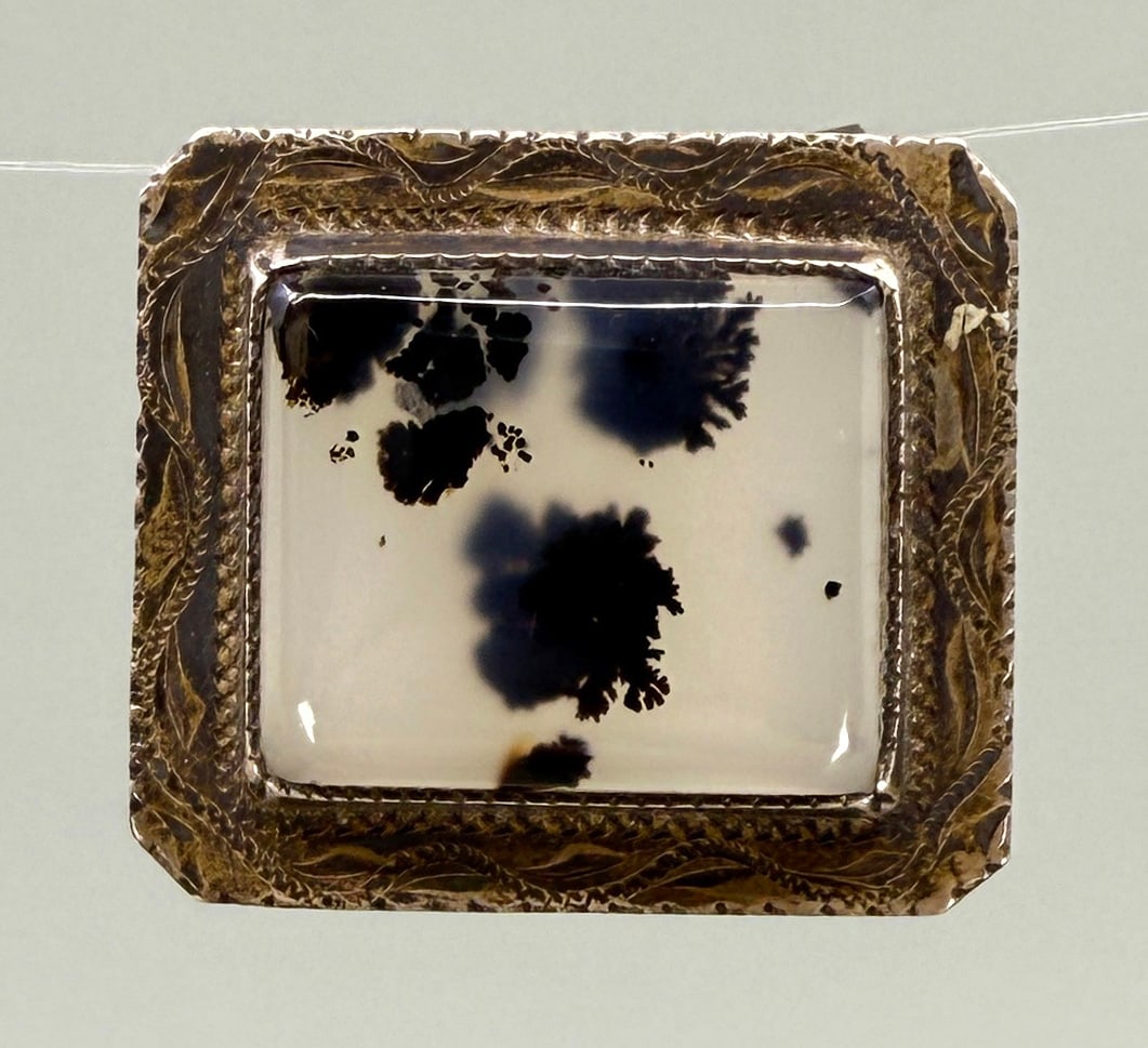 Montana Moss Agate Sterling Silver Brooch: 10.98 Grams. 1 3/8" long.