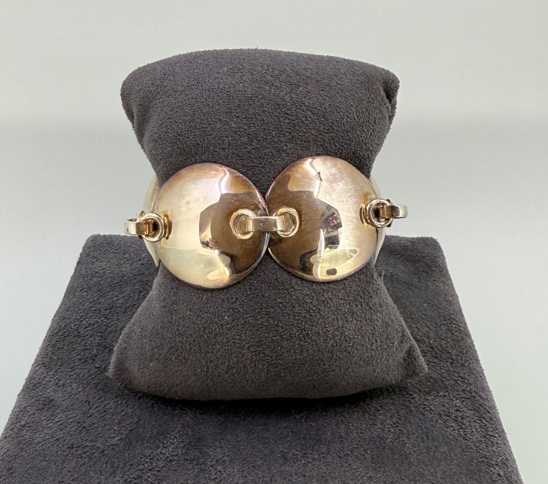 Robert Lee Morris Sterling Silver Disc Bracelet: 8 7/8" long. 55.68 grams.