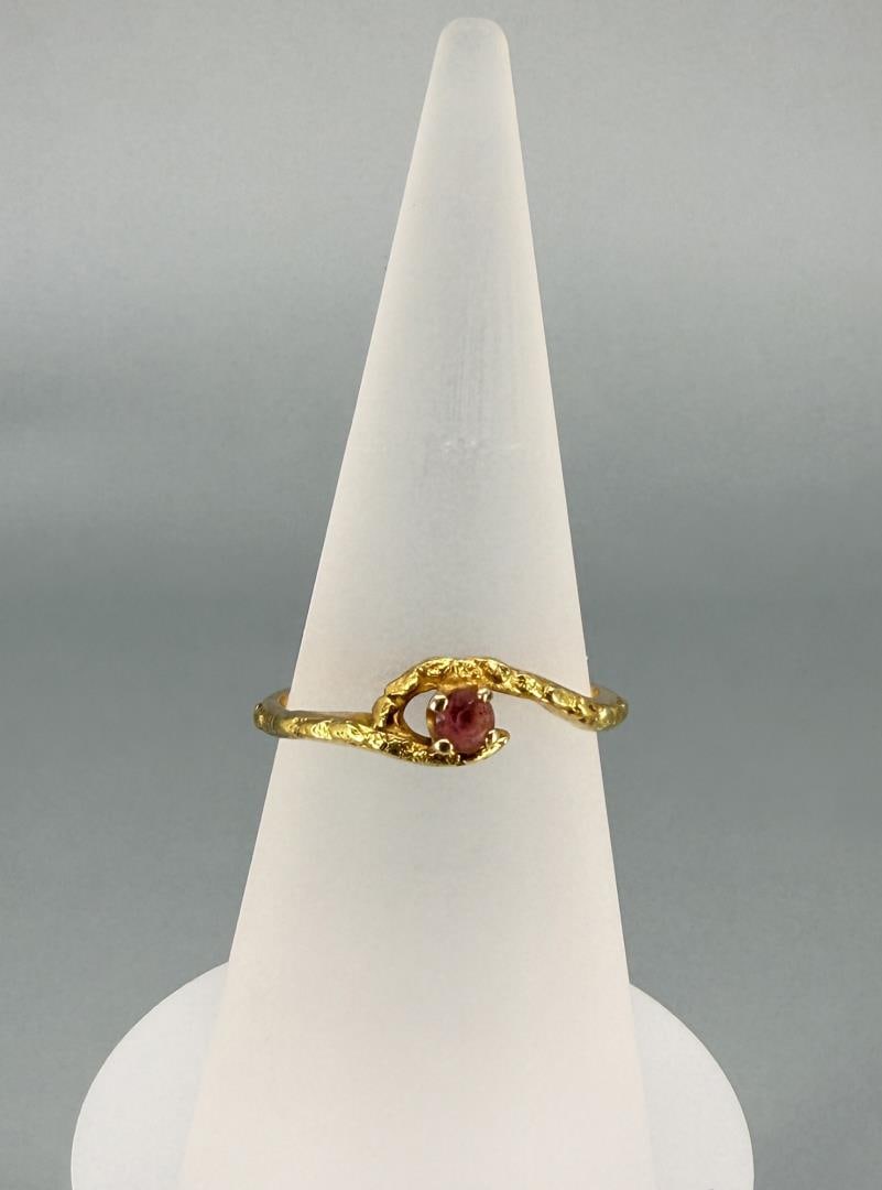 10k Gold Alaskan Gold Nugget Sapphire Ring (1 of 5)
