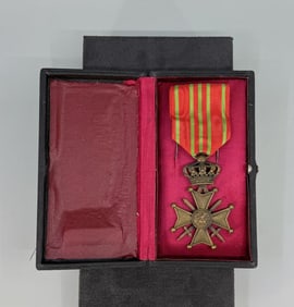 WWI WW1 Belgian Croix De Guerre War Cross Medal