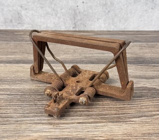 Helfrich 750 Eliminator Coil Spring Trap