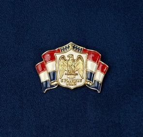 WW2 Homefront Enamel Patriotic Pin
