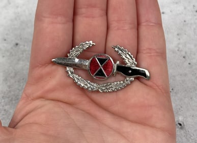 7th Infantry Division Order Of The Bayonet Badge