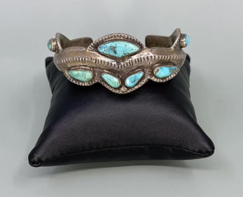 Old Pawn Navajo Sterling Silver Turquoise Bracelet