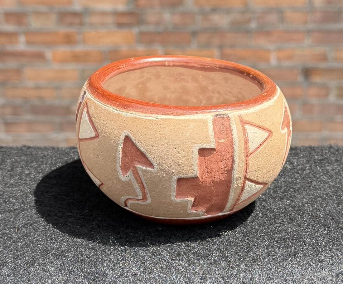 Tomasita Montoya San Juan Pueblo Pot
