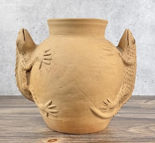 Oaxacan Terracotta Iguana Effigy Pot