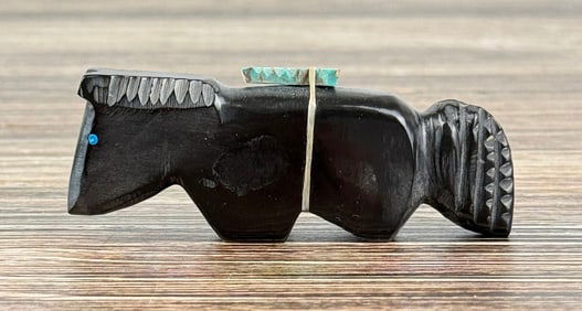 Zuni Carved Horse Fetish