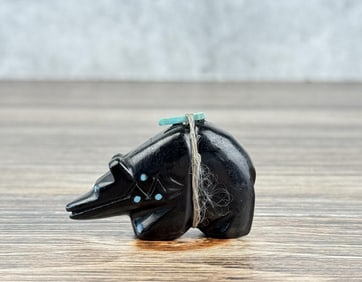 Zuni Carved Bear Fetish