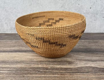 Washoe Native American Indian Single Rod Basket