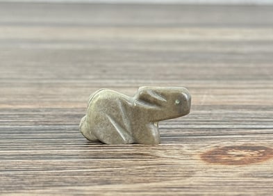 Daisy Natewa Zuni Carved Rabbit Fetish