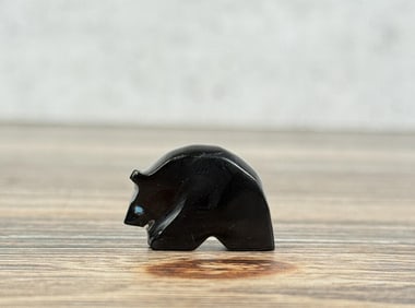 Daisy Natewa Zuni Carved Bear Fetish