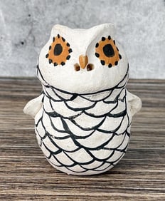 Rita Malie Acoma Pueblo Pottery Owl