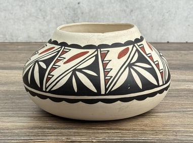 Acoma Pueblo Pot
