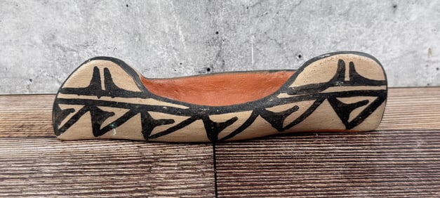 Hilda Coriz Santo Domingo Pueblo Pottery Canoe