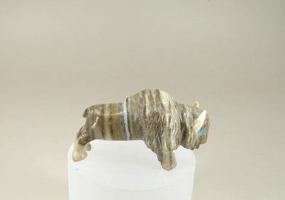 Raybert Kanteena Zuni Carved Buffalo Fetish