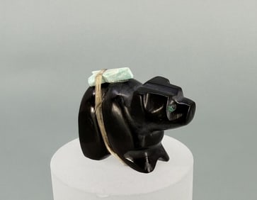 Zuni Carved Bear Fetish