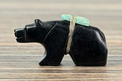 Zuni Carved Bear Fetish