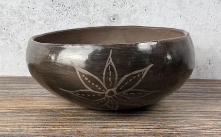 Santo Domingo Pueblo Pottery Bowl