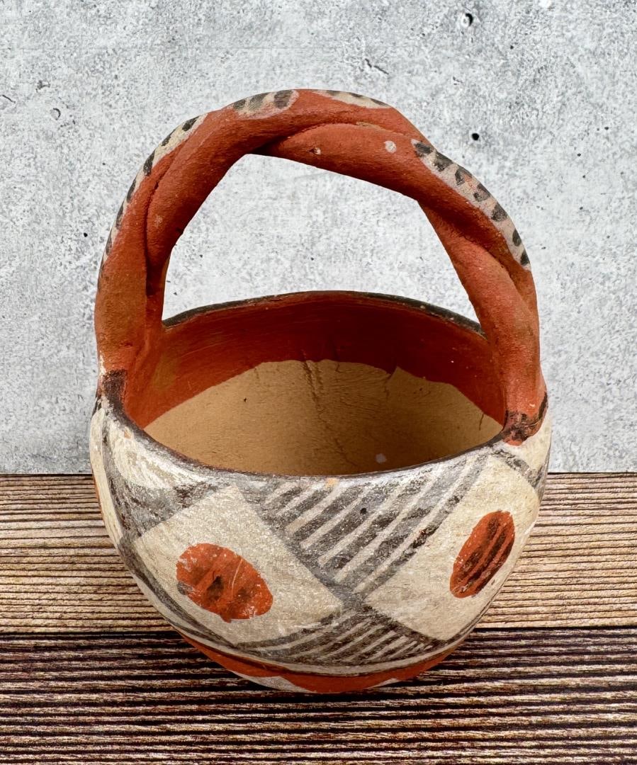 Isleta Pueblo Pottery Basket: 4 1/4" tall, 3 1/4" tall.