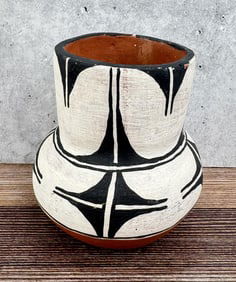 FPG Santo Domingo Pueblo Pot