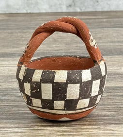 Isleta Pueblo Pottery Basket