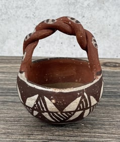 Isleta Pueblo Pottery Basket