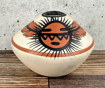 Hopi Toad Indian Seed Pot