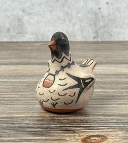 Thomas Tenorio Santo Domingo Pueblo Pottery Bird