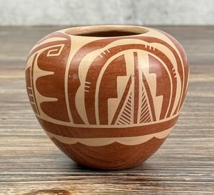 Marie Waquie Jemez Pueblo Pot