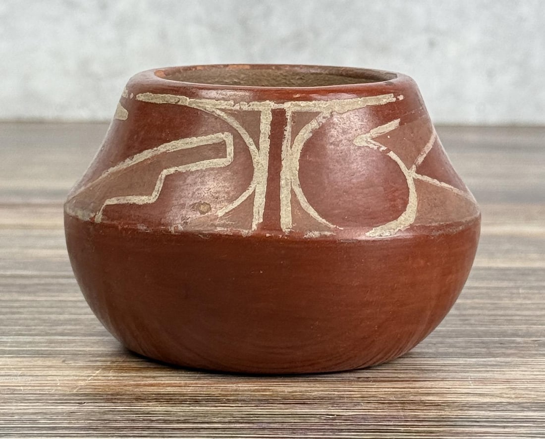 Rose Naranjo Santa Clara Pueblo Pot (1 of 4)