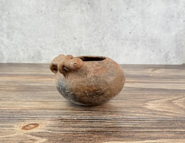 Pre Columbian Pottery Lizard Pot