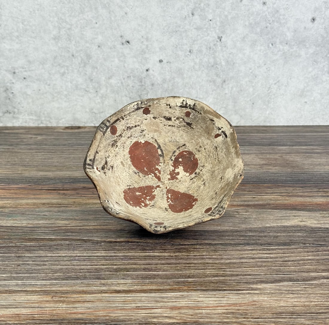 Antique Isleta Pueblo Pottery Bowl: 5 1/2" diameter, 1 7/8" tall.