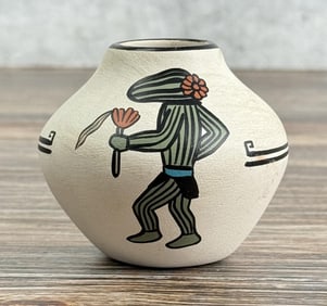 Hopi Toad Indian Seed Pot
