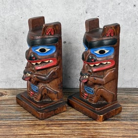 Resin Northwest Coast Indian Totem Pole Bookends