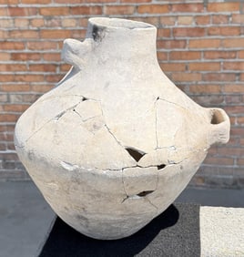 Ancient Anasazi Mesa Verde Pottery Water Jar Olla