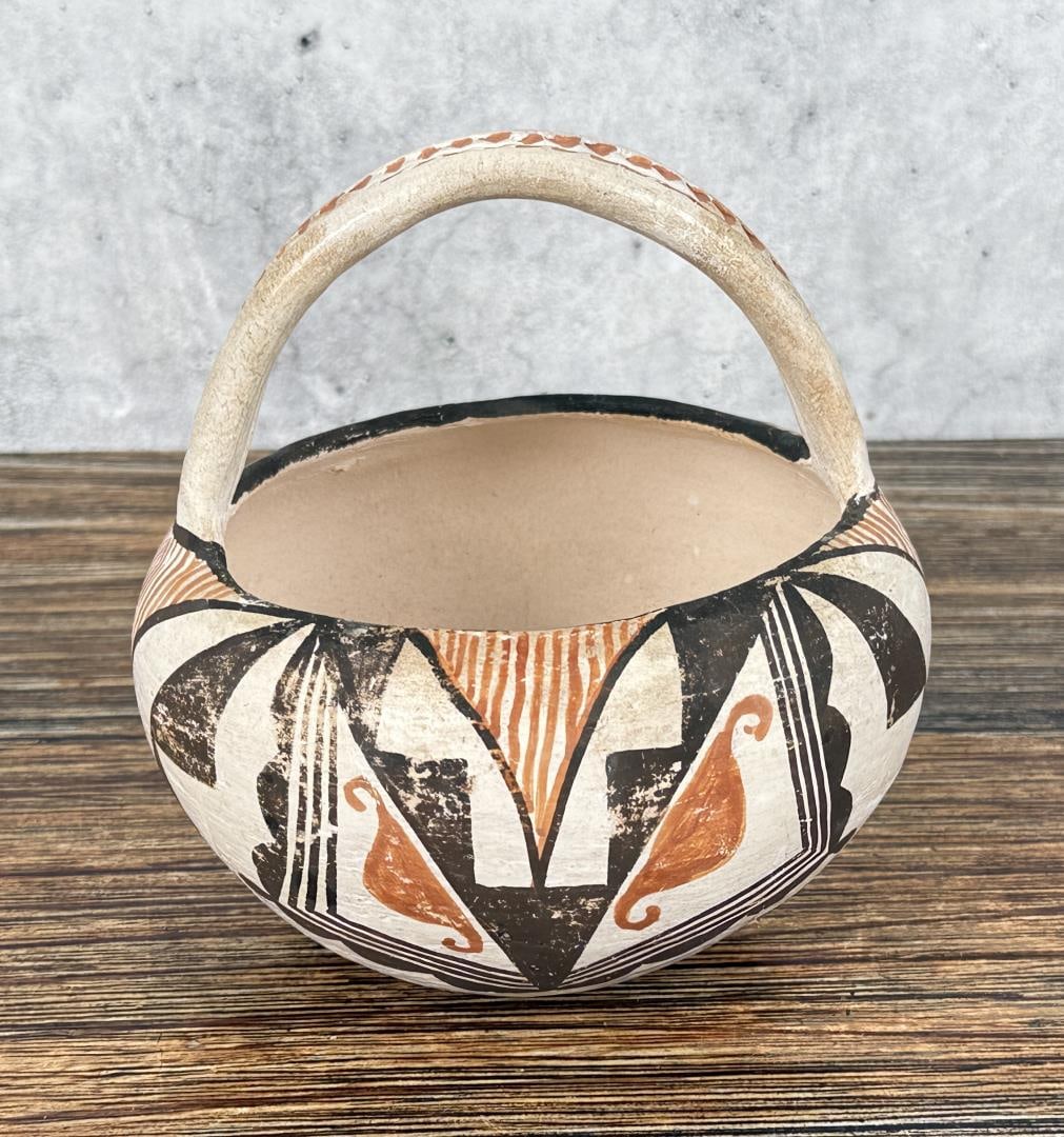 Acoma Pueblo Pottery Basket: 5 1/4" tall, 5" diameter.