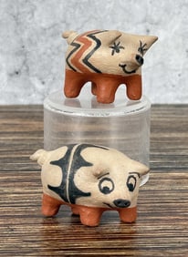 Santo Domingo Pueblo Pottery Pigs
