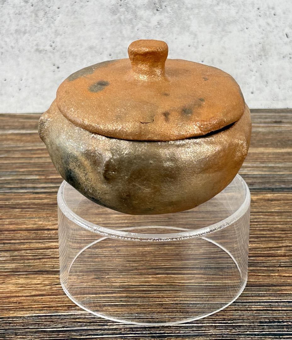 Micaceous Clay Taos Pueblo Pottery Jar: 4" diameter, 3 1/8" tall.