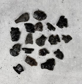 Ancient Native American Indian Arrowheads Tools