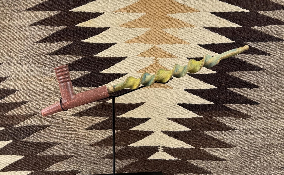 Sioux Native American Indian Twisted Stem Pipe (1 of 7)