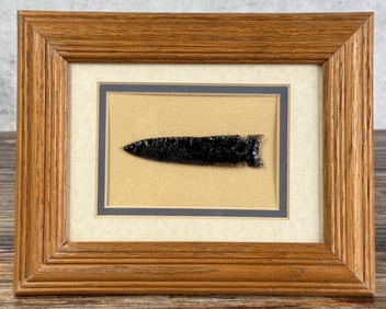 Native American Indian Obsidian Arrowhead