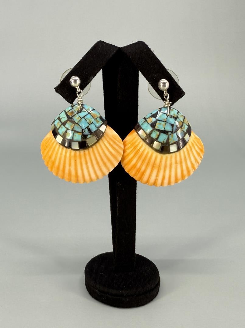 Santo Domingo Pueblo Shell Earrings (1 of 3)