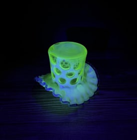 Fenton Glass Coin Dot Uranium Glass Top Hat
