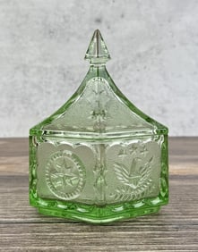 Tiara Indiana Glass Eagle & Star Lidded Dish