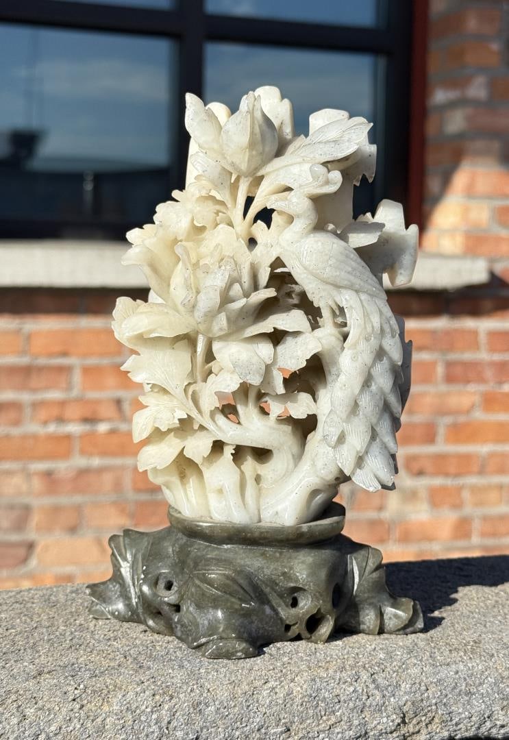 Chinese Soapstone Peacock Carving: 8" tall