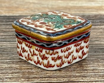 Chinese Porcelain Dragon Box