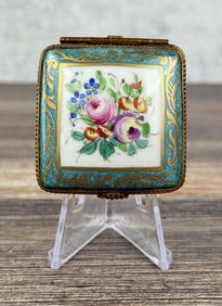 Limoges Decor Main Porcelain Trinket Box